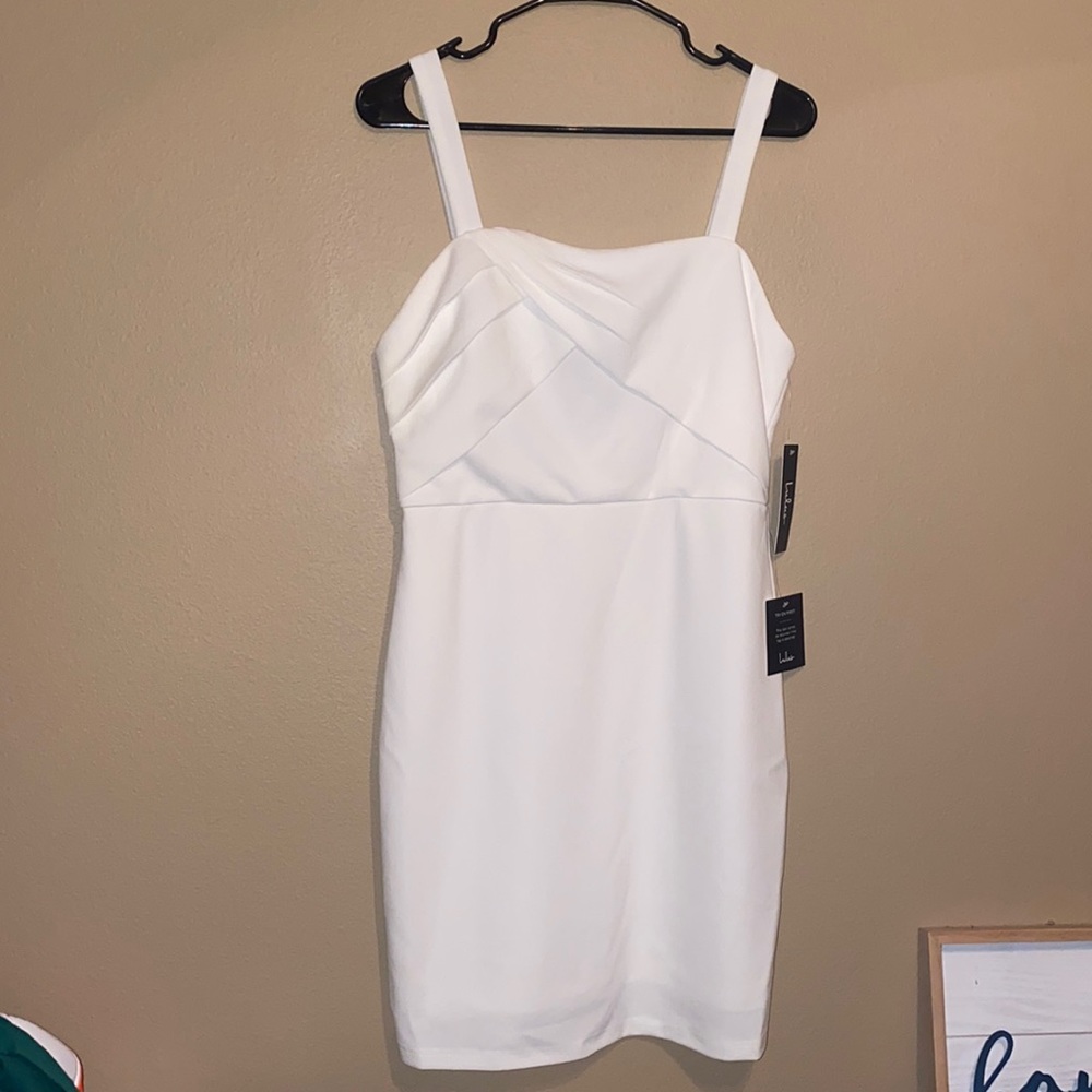 Lulu’s white mini dress